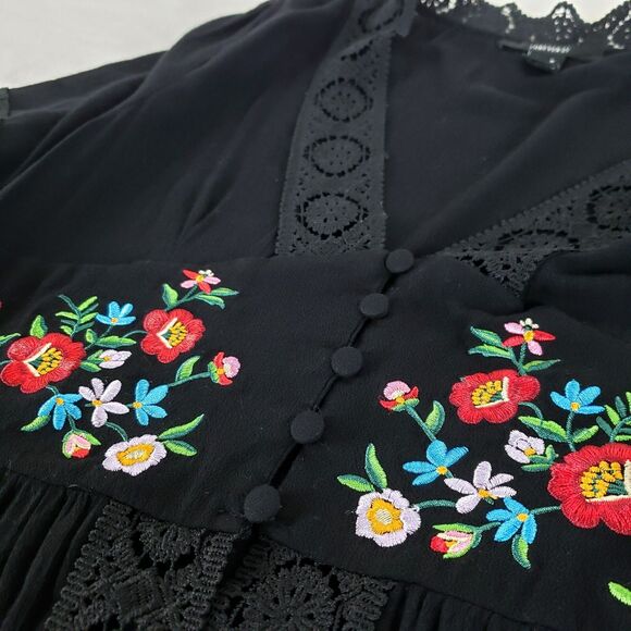 Boho Floral Embroidery Duster Kimono Womens M Black Buttoned Waist Peasant Lace - Picture 8 of 10